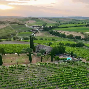 https://agriturismo-podere-la-casa-montalcino.it-tuscanyhotel.com