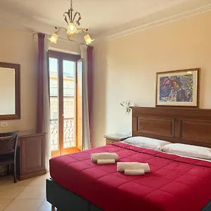 Anthony House, Anthony Floor 3, Castro Pretorio Włochy